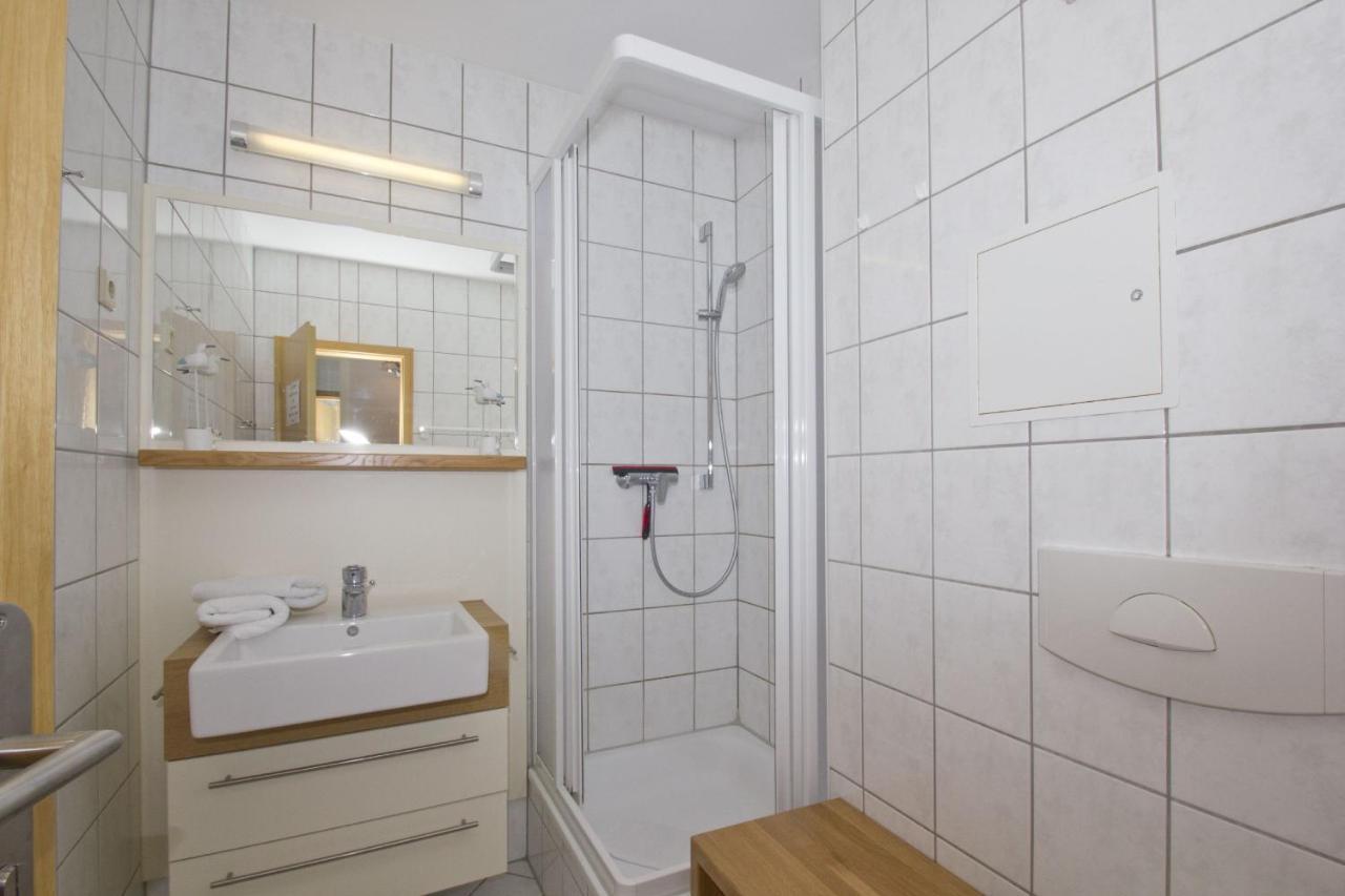 Fewo Mit Meerblick, Gratis Nutzung Vom Ahoi Erlebnisbad Und Sauna In Sellin - Haus Blick Zur See Fewo 06 Гьорен Екстериор снимка
